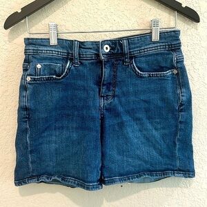 Pilcro and the letterpress denim shorts size 26